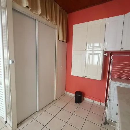 Spacieux T3 A Entre Et Avec Balcon Et Wi-fi ! - Fr-1-555-62 Apartment *